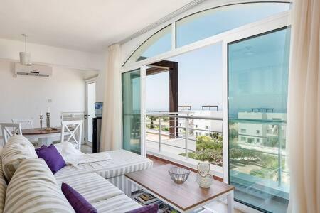 Joya Cyprus Mermaid Penthouse Apartment Agios Amvrosios  Exterior foto