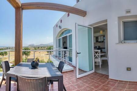 Joya Cyprus Mermaid Penthouse Apartment Agios Amvrosios  Exterior foto